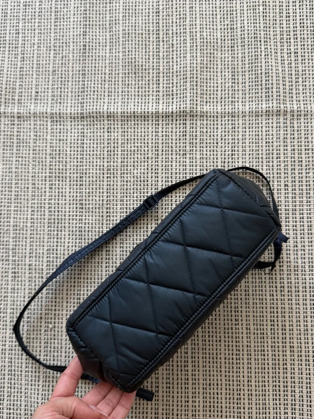 Vera Bradley Women's Slouchy Shoulder Crossbody Ultralight Bag